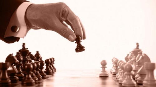 Cérebro Ativo - O xadrez é um jogo de estratégia de muita profundidade, que  requer concentração e habilidade do jogador. Grandes enxadristas da  história começaram a jogar xadrez desde pequenos, por isso