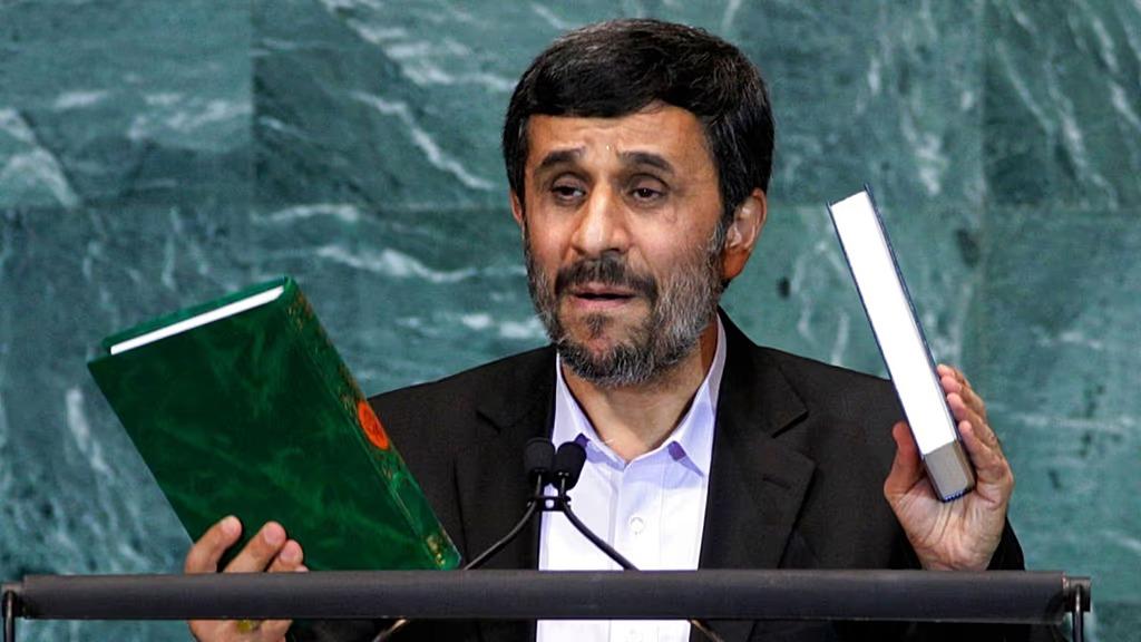 Ahmadinejad está vivo. Ex-presidente iraniano sobreviveu aos bombardeios dos EUA e de Israel
